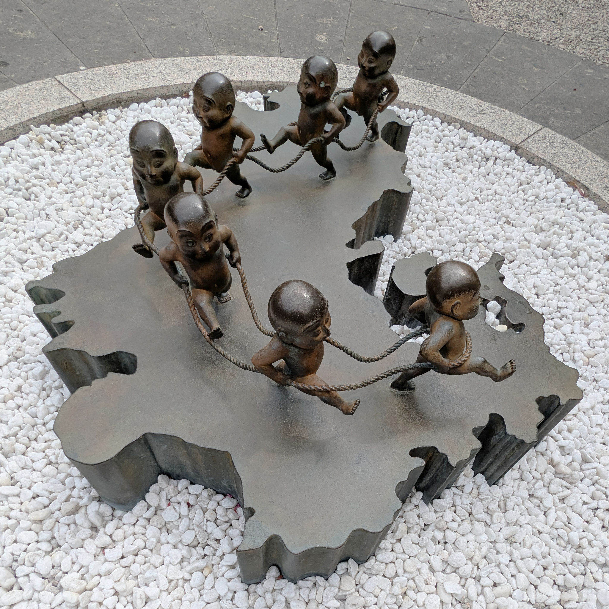  Hakata Station Sculpture 
