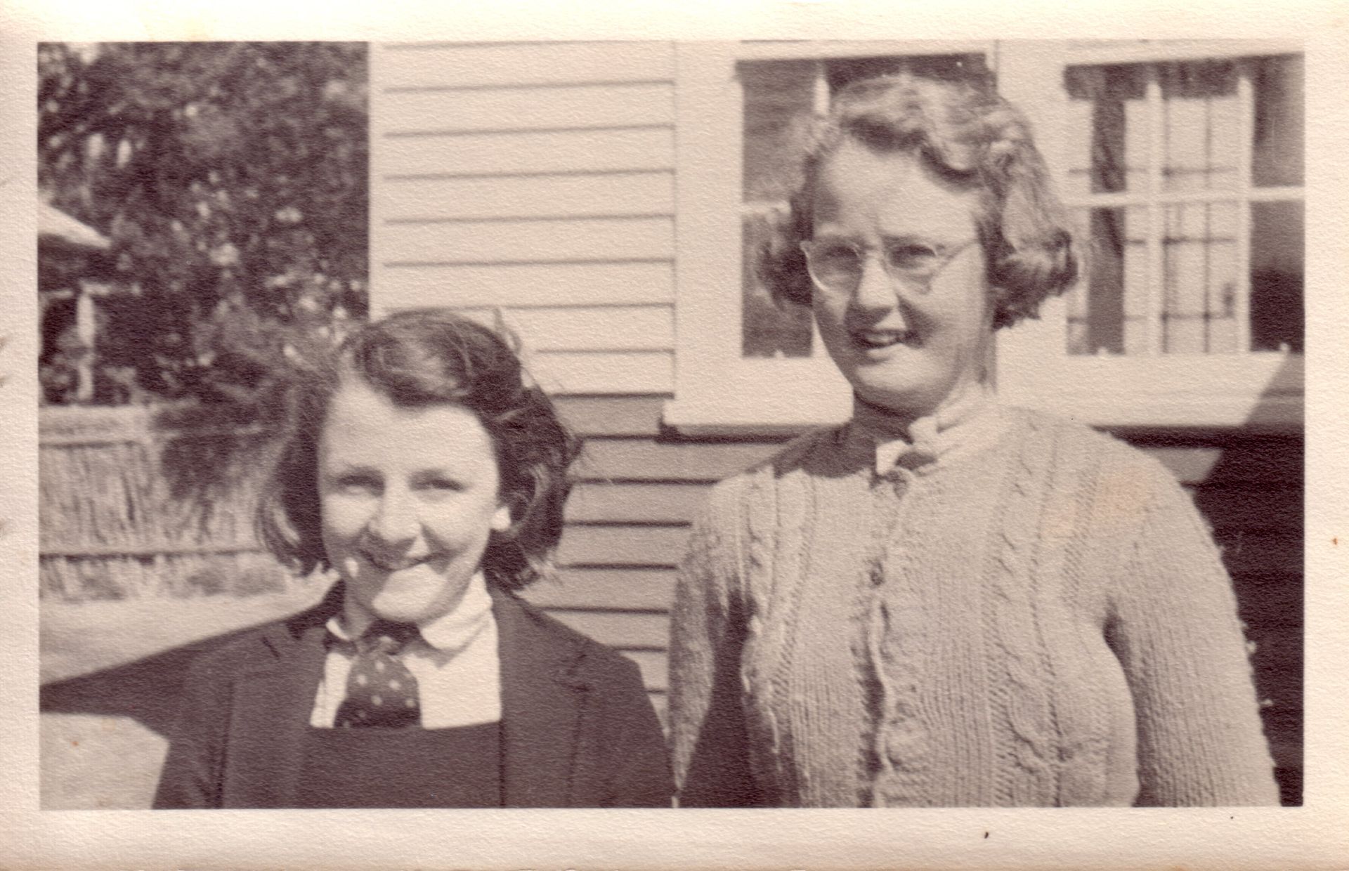 Jill Ellis and Judith Reid, Koo Wee Rup.